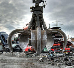 Фото процесса утилизации металла в Москве